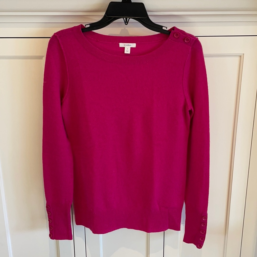 Caslon fuchsia, cashmere sweater.